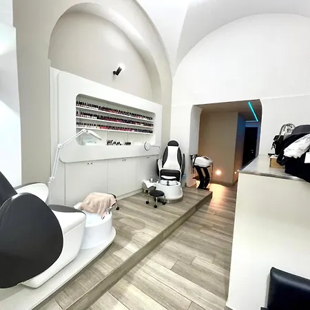 Essenza House Piazza Fiume 4*
