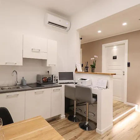 Essenza House Piazza Fiume 4*