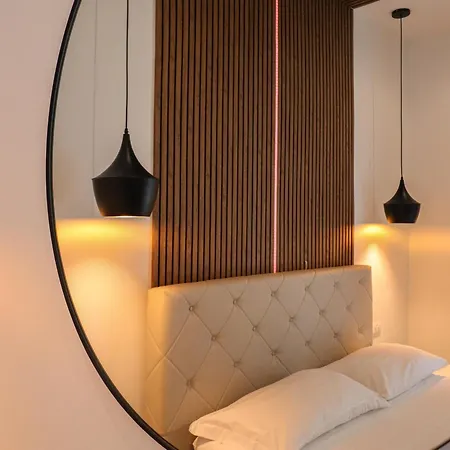 Essenza House Piazza Fiume 4*
