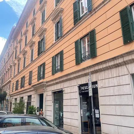 Essenza House Piazza Fiume 4*