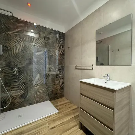 Essenza House Гостевой дом Рим