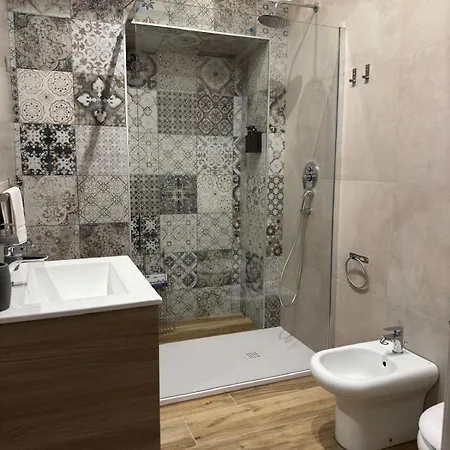 Essenza House