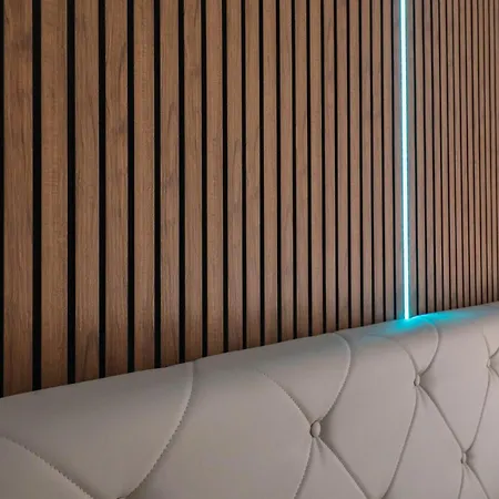 Гостевой дом Essenza House *