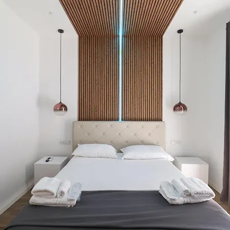 Essenza House Гостевой дом Рим