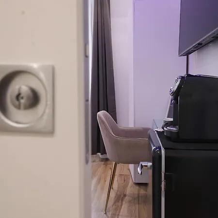 Essenza House Piazza Fiume Gasthof 4*