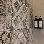 Essenza House Via Alessandria Affittacamere Roma