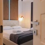 Essenza House Via Alessandria Affittacamere Roma