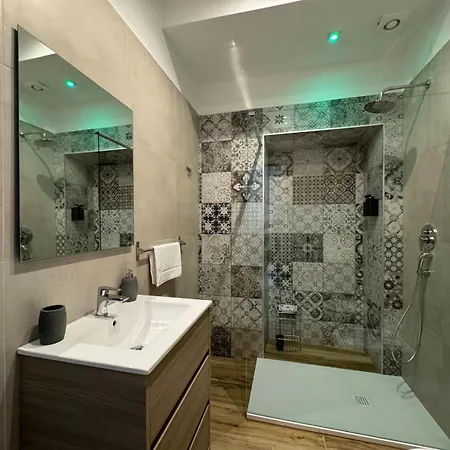 Essenza House ゲストハウス *